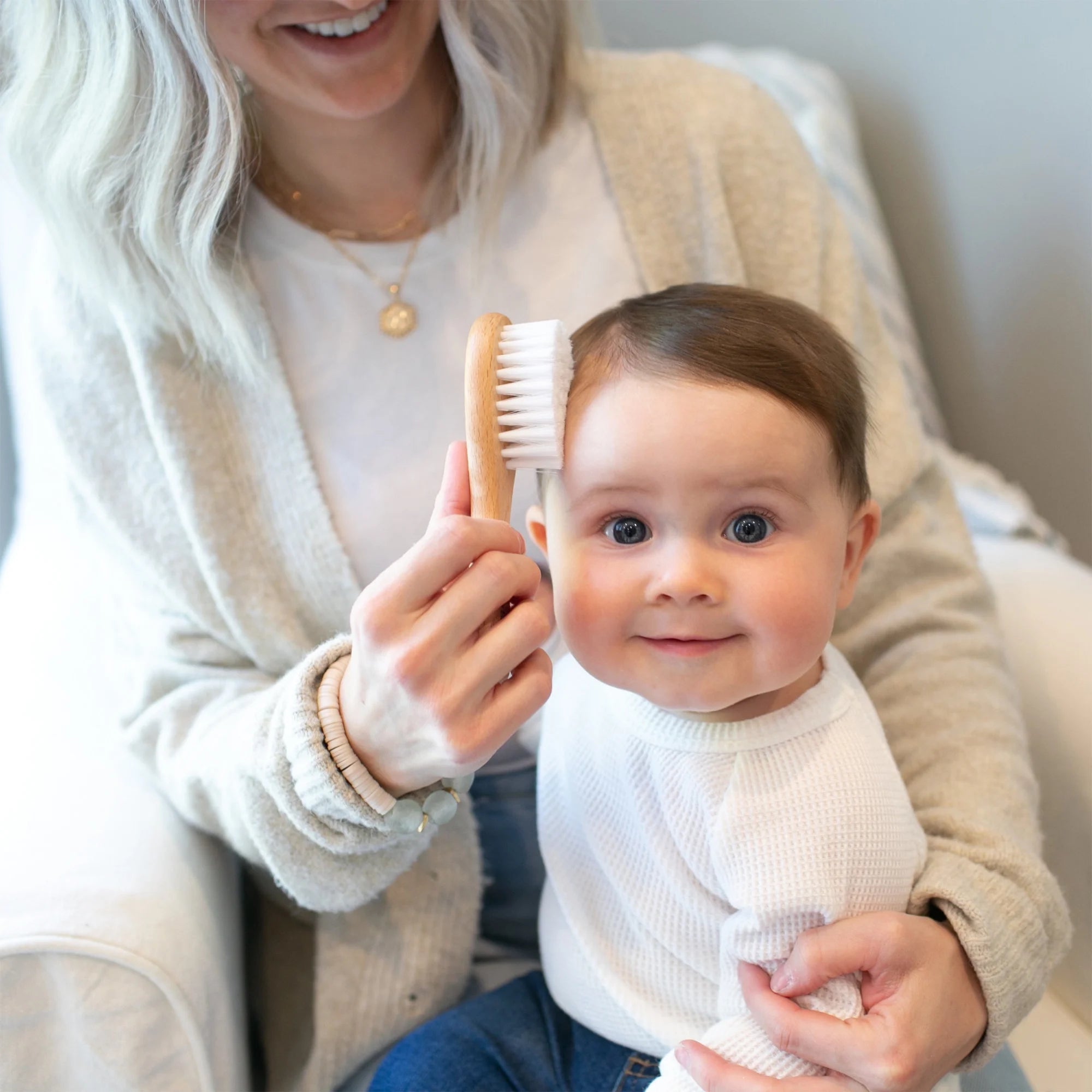 Dr. Brown'S Baby Care Essentials with Nail Scissors/Case, Nasal Aspirator, Brush and Comb, 0 Months +, Kit