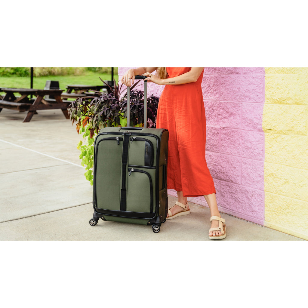 Cargo Max 21" Softside Carry on Spinner Luggage with Divider Pockets, Olive
