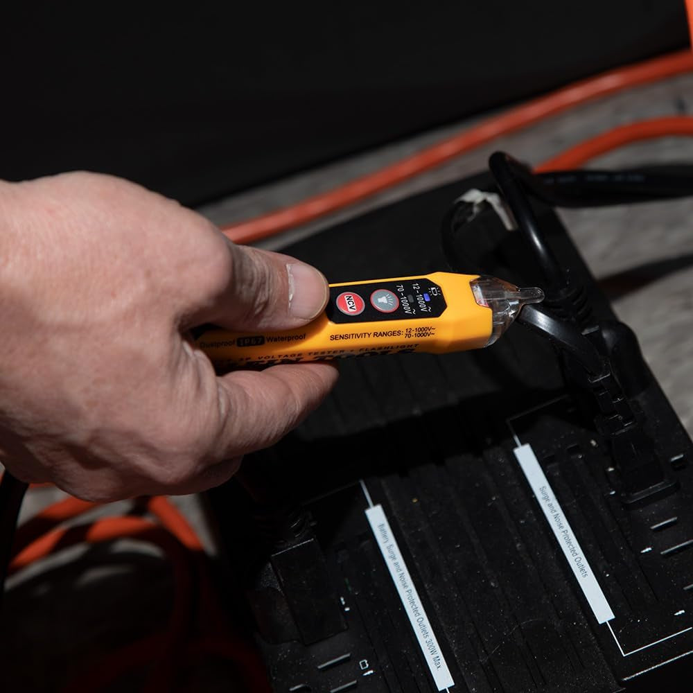Klein Tools NCVT3PKIT Dual-Range Non-Contact Voltage Tester & Flashlight - Essential AC/DC Electrical Test Kit