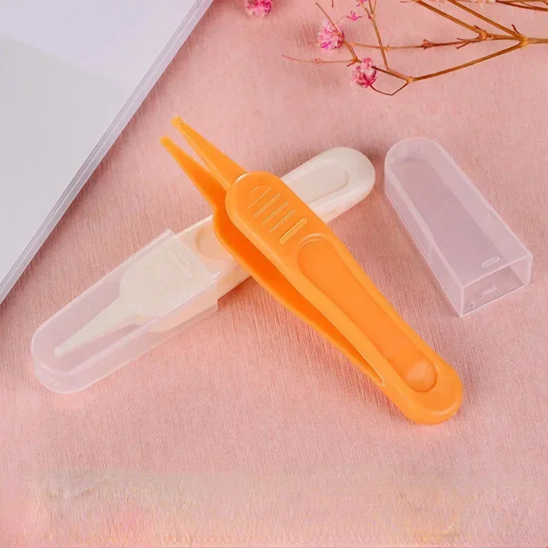 Baby Plastic Tweezers Nose Cleaner Tool Toddler Nasal Cavity Care Supplies Baby Essentials Kids Safety Tweezers Cleaning Forceps