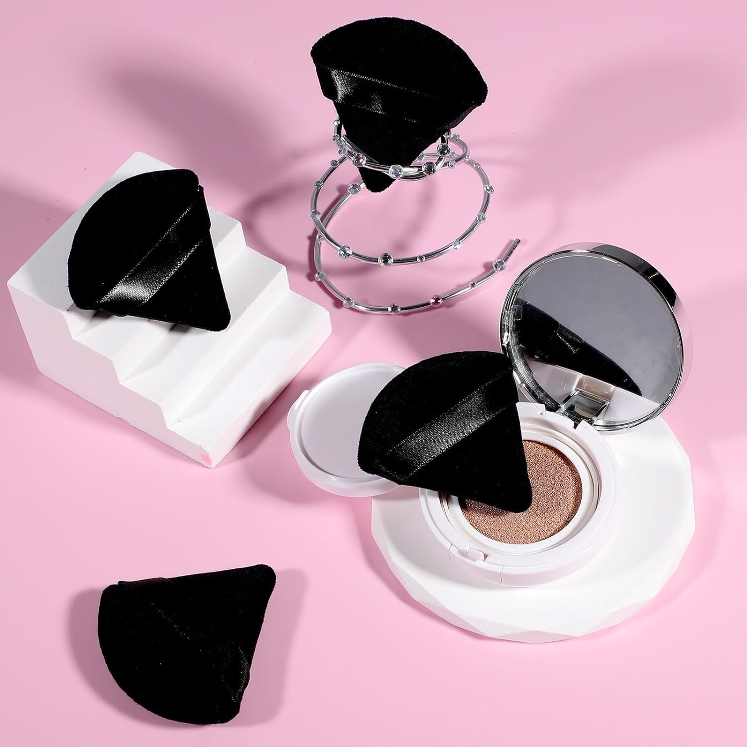 Pimoys 6-Pack Velour Makeup Sponges - Soft Triangle Powder Puffs for Flawless Loose Powder Application (Black)