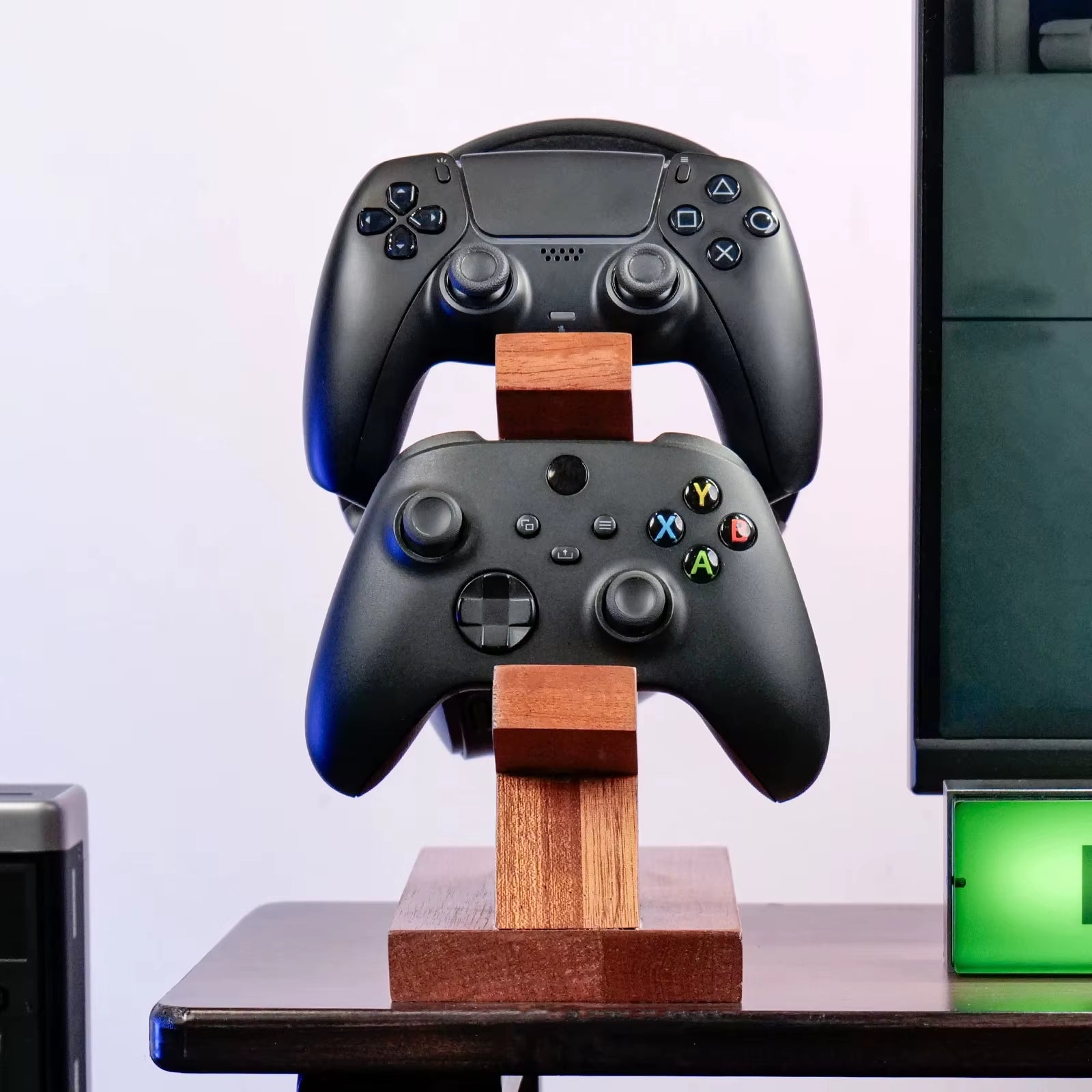 Stylish Wood Headphone Stand - Perfect Gaming Headset Holder & Accessory Gift for AirPods, PS5, Xbox