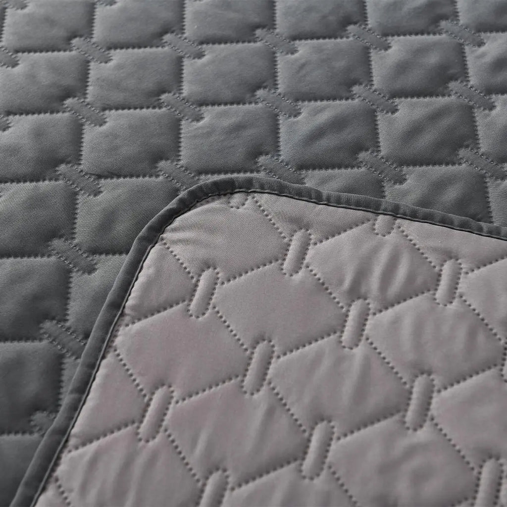 Double-Sided Waterproof Pet Bed Cover - 1 Count Pet Bed Protector for Dogs and Cats, Furniture Accessories, and Blankets