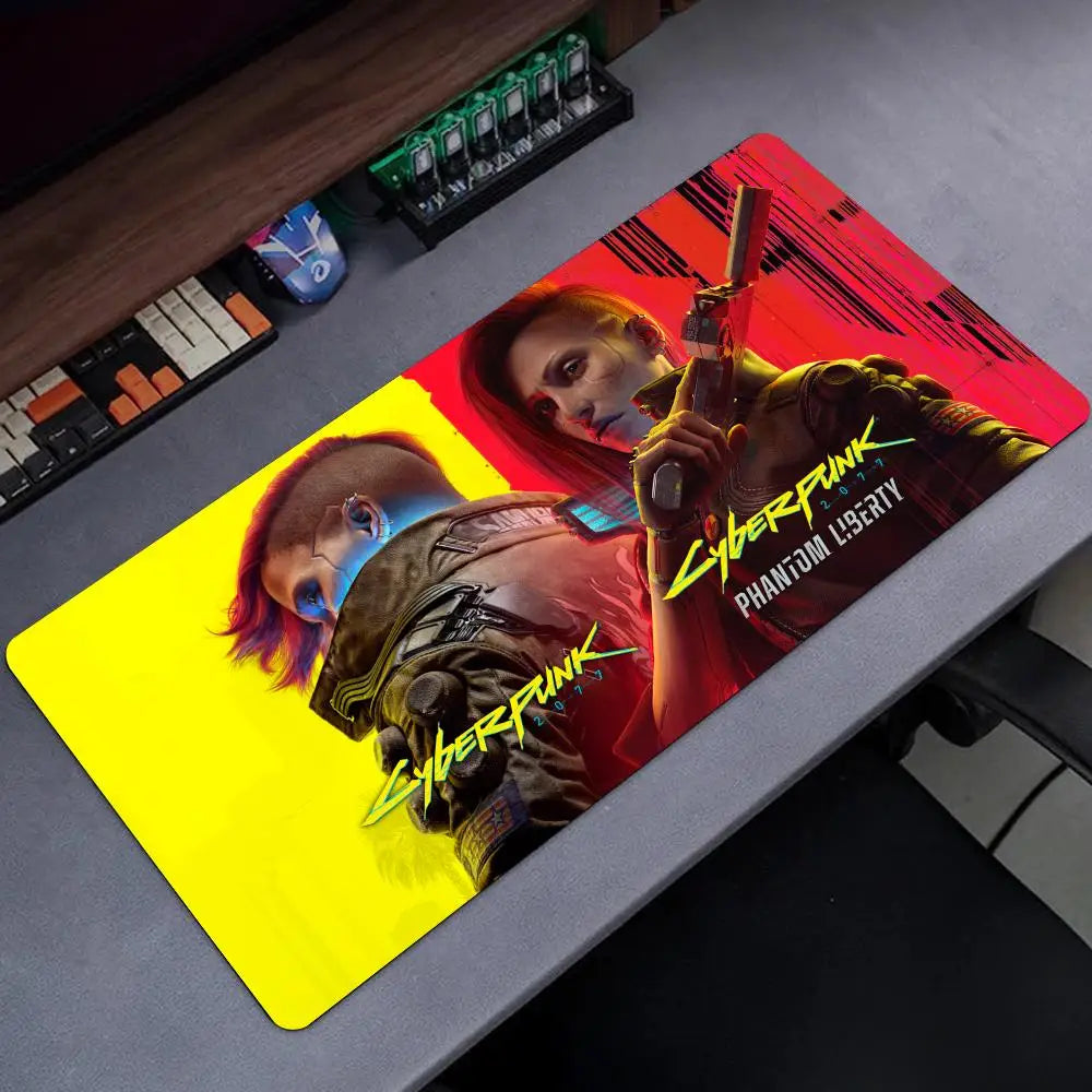 Cyberpunk 2077 Gaming Mousepad - XXL Desk Mat for Enhanced Gaming Experience